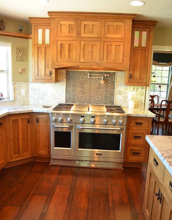 2nd image of 281 Fairway Dr