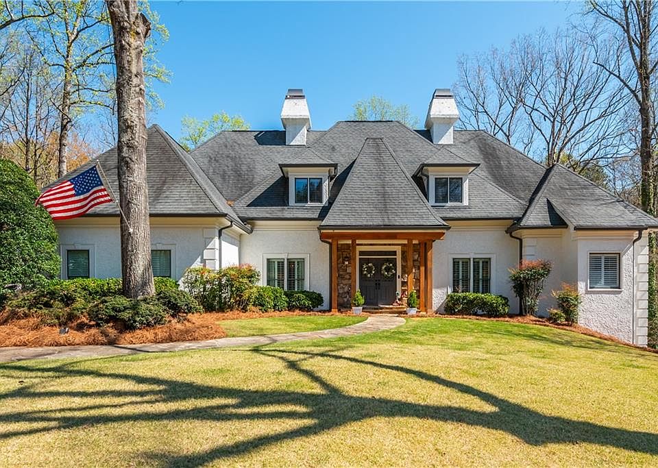 1st image of 2185 River Cliff Dr