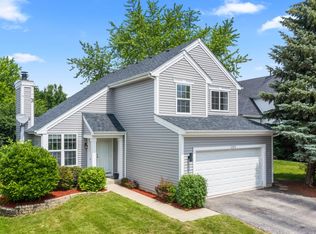 2383 N Lancaster Ln, Round Lake Beach, IL 60073