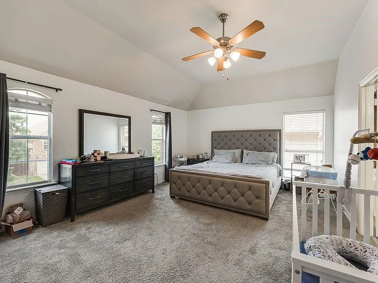 4104 Tiffany Dr — Photo 11