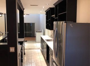 3901 Farragut St, Hollywood, FL 33021