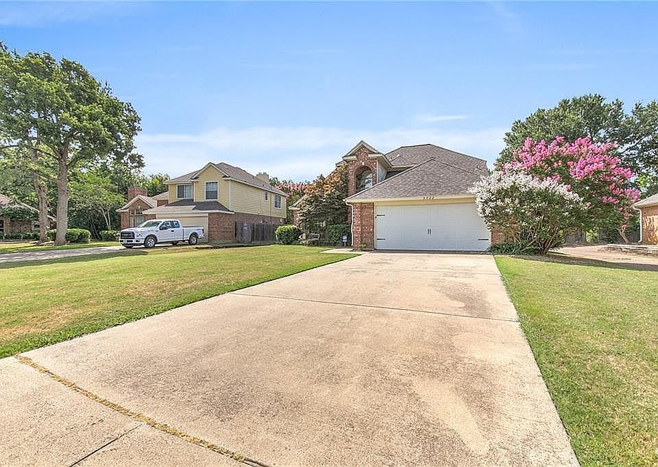 1st image of 5522 Oak Branch Dr