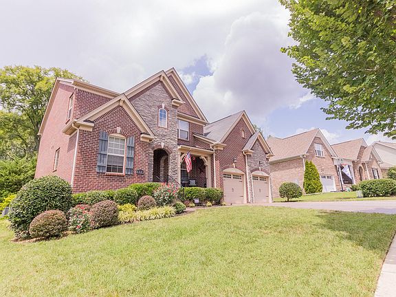 2nd image of 8325 Parkfield Dr