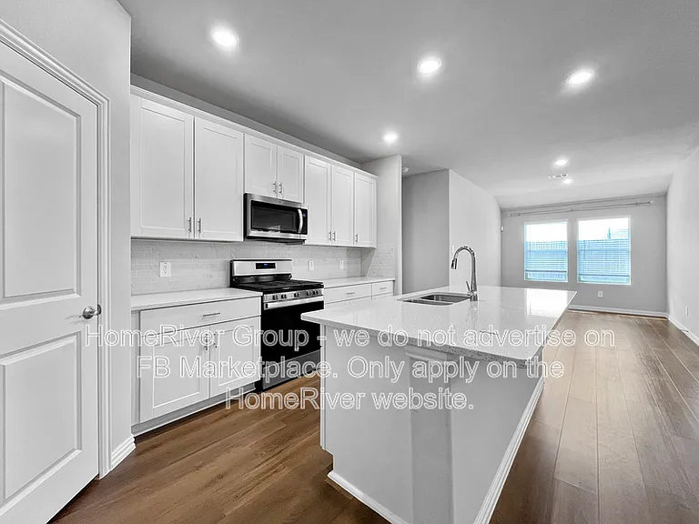 2385 Aspen Hill Dr — Photo 8