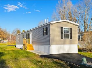 619 Kilkenny Dr, Utica, NY 13502