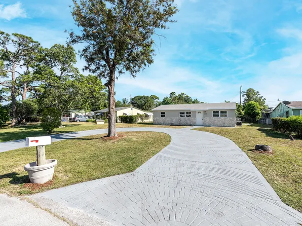 4386 Walnut Street, West Palm Beach, FL 33406