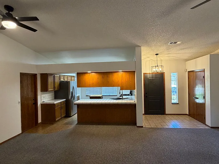 5933 W Iris Ct — Photo 15
