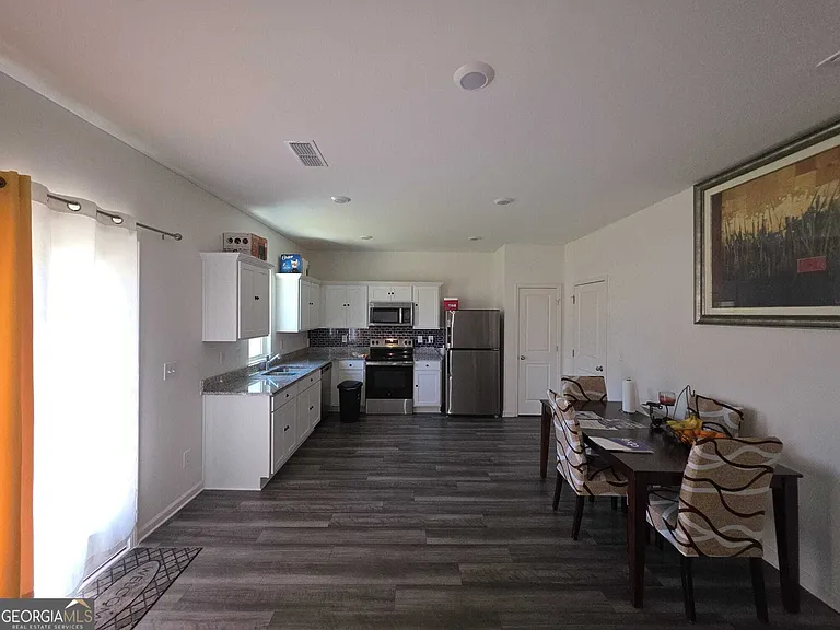 125 Chesapeake Bay Dr N — Photo 6