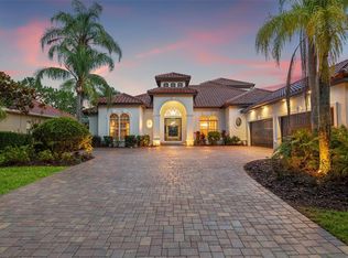 9712 Tree Tops Lake Rd, Tampa, FL 33626