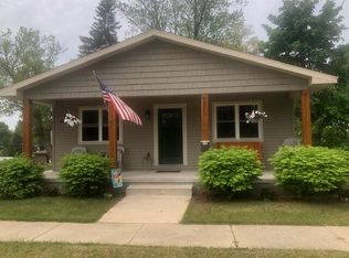201 Park St, Grayling, MI 49738