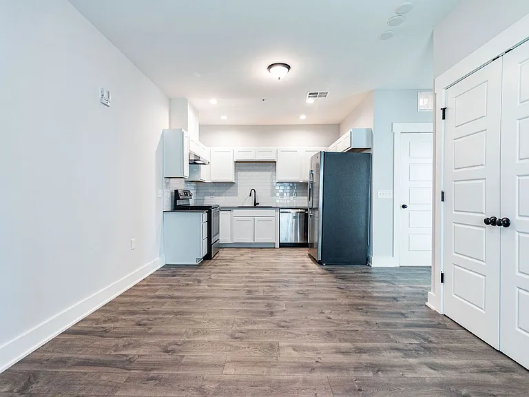 711 N. O'Neil Street — Photo 2