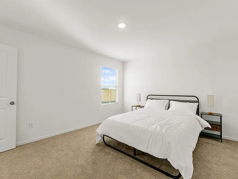 1527 Tiptop Mdw — Photo 11