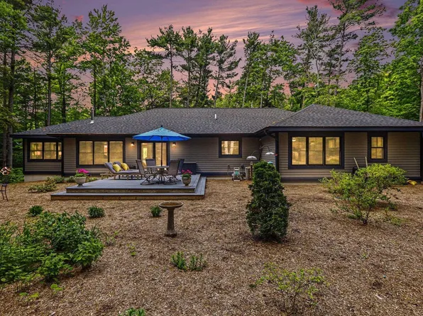 16753 Sunset Shr, Williamsburg, MI 49690