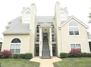 903 Hillside Lake Ter APT 608, Gaithersburg, MD 20878