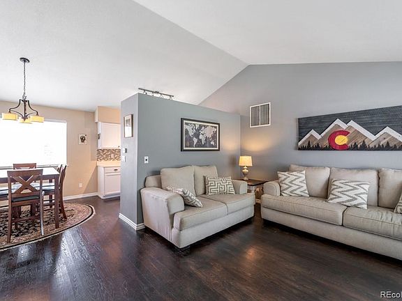 2nd image of 2820 Elaine Dr
