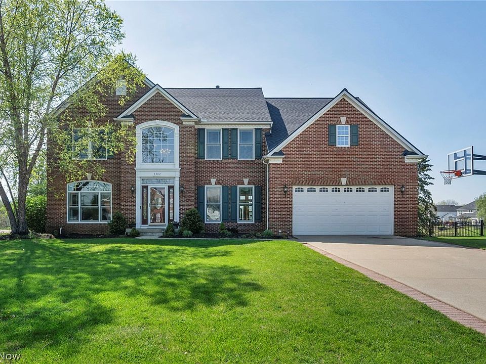 1st image of 3382 Burgundy Cir