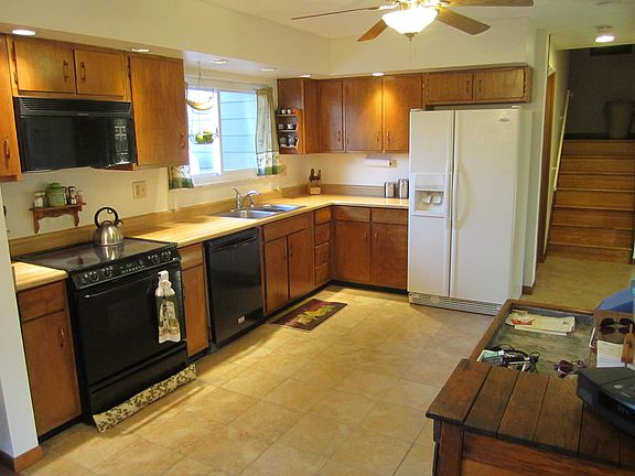 Spacious Kitchen