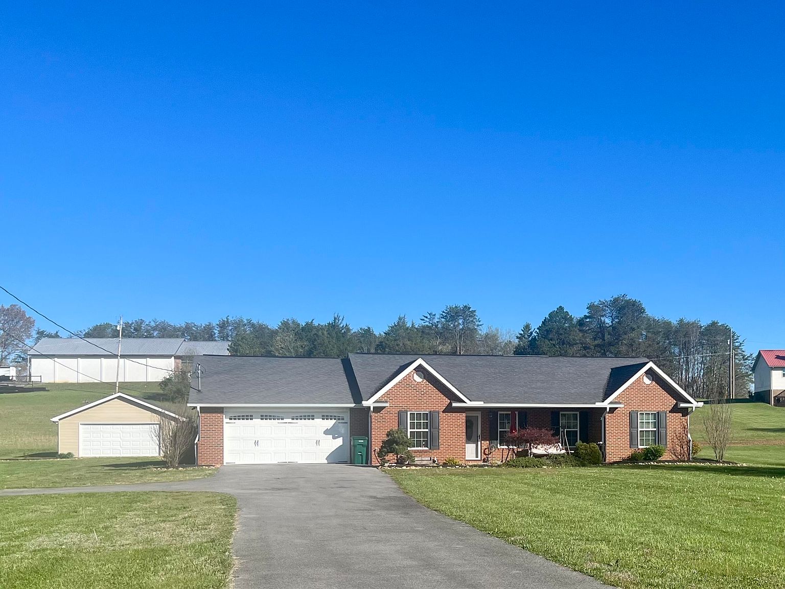 2760 Old Newport Hwy, Sevierville, TN 37876 MLS 300261 Zillow