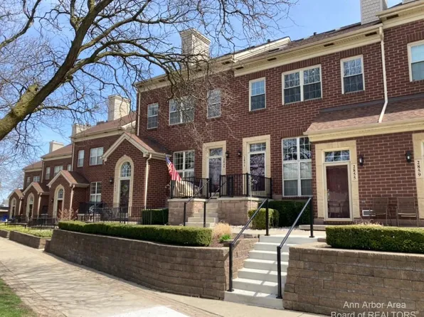 2851 Biddle Ave #47, Wyandotte, MI 48192