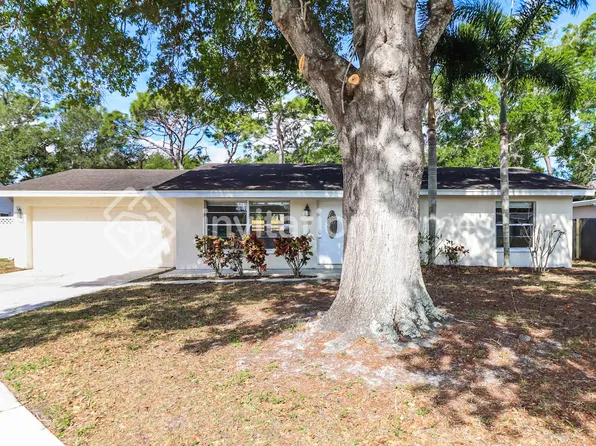 2092 59th Way N, Clearwater, FL 33760