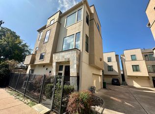 1205 Birdsall St, Houston, TX 77007