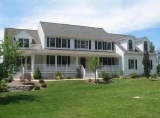 245 Highland St, Holliston, MA 01746