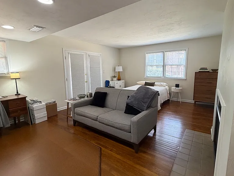 Large Studio Condo Downtown Walking Distance to the Florida State Capitol — Photo 17