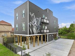 715 28th St, Galveston, TX 77550
