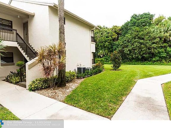 3rd image of 3875 NW 35th St #1506