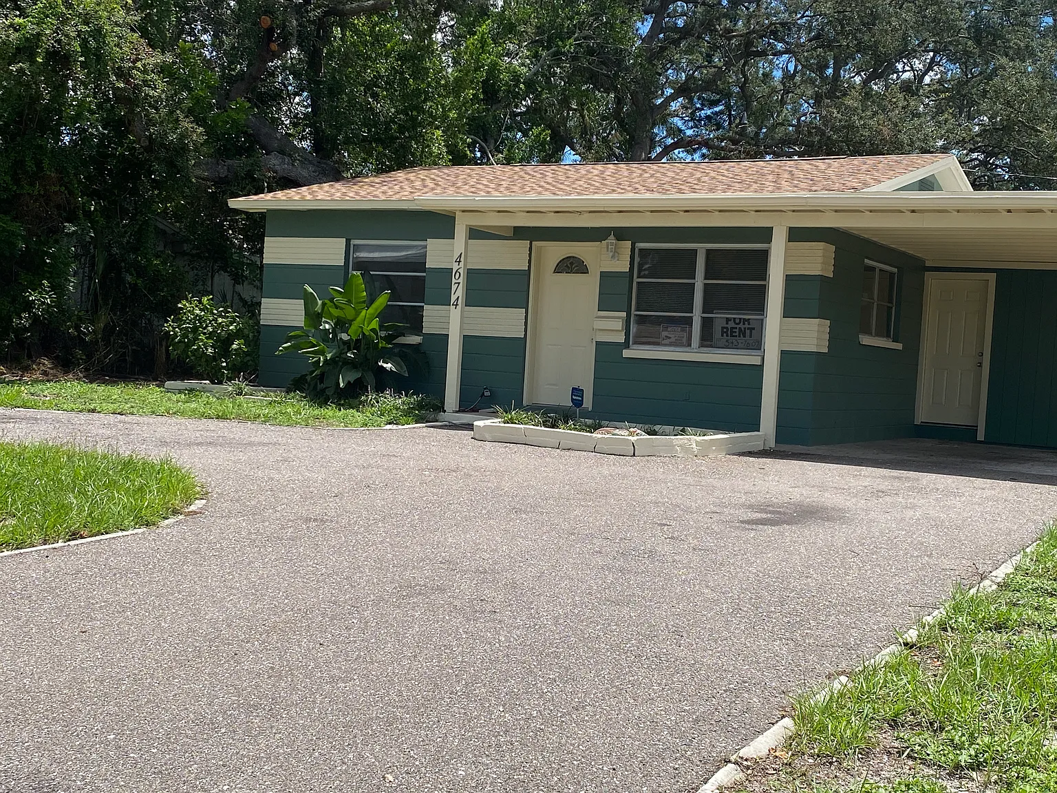 2 bed, 872 sqft, $2,200 — Photo 2