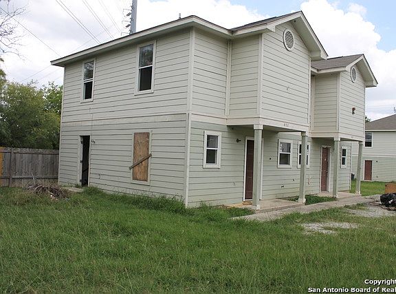 3rd image of 768 Avondale Ave #4