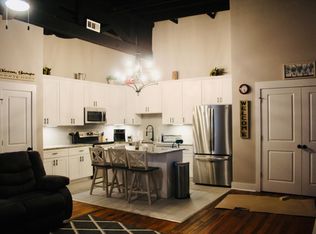 26 Doyle St #201, Toccoa, GA 30577