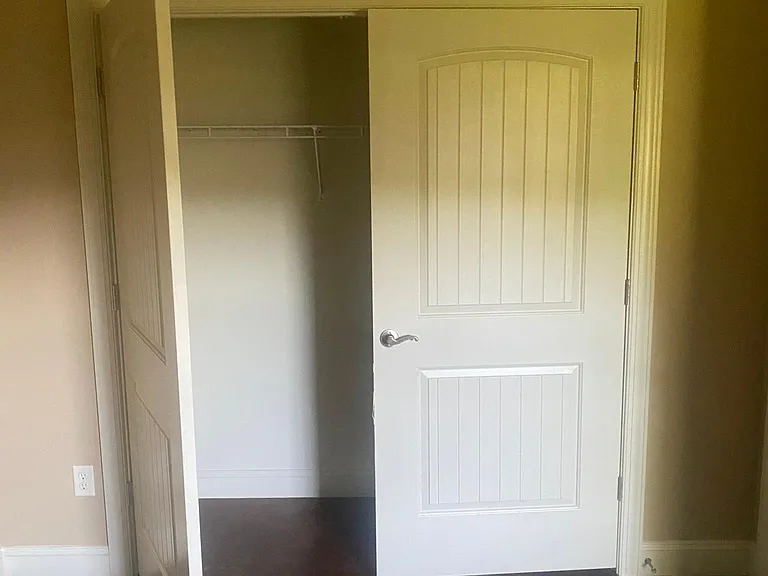 2040 E Court St #D — Photo 10