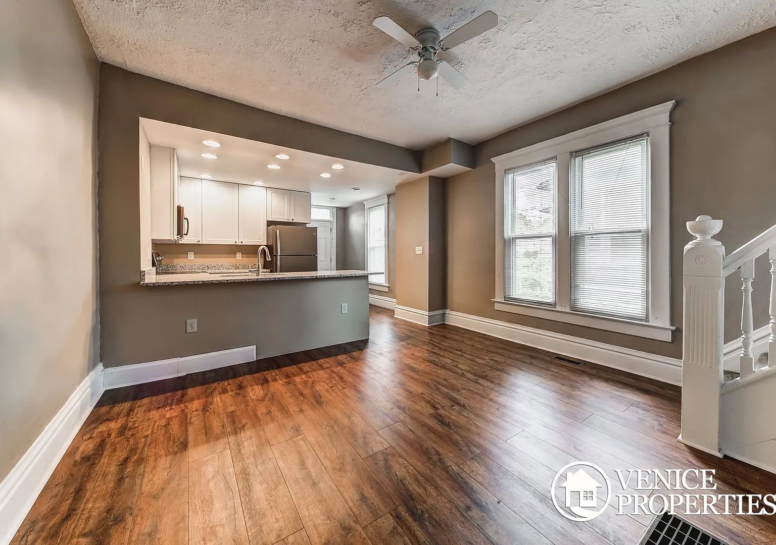 3 Bedroom on OSU Campus — Photo 4