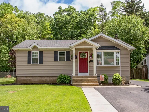 2306 Dixon Ave, Croydon, PA 19021