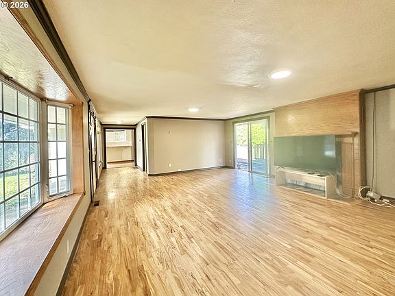 3rd image of 20125 SE Foster Rd