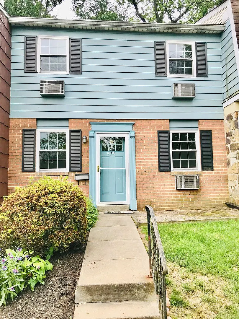 Gorgeous 2-Bed/1.5-Bath Townhouse in West Chester! Available Early September! — Photo 1