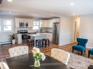 18 Tall Oaks Dr, Hamburg, NJ 07419