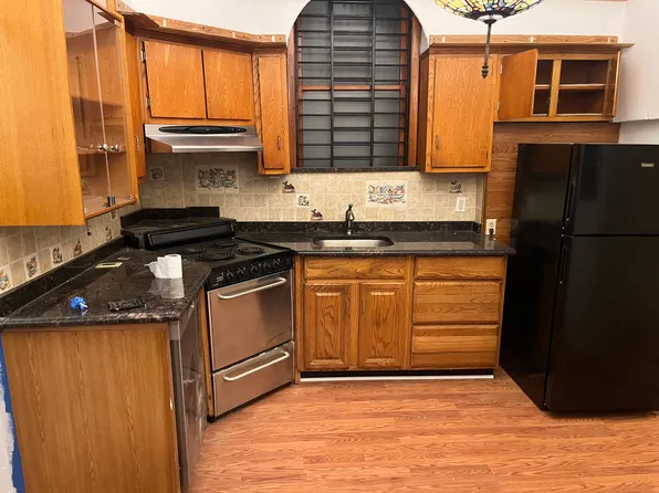 211 41st Street image 1 of 9