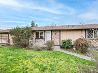 9808 Woodland Ave E, Puyallup, WA