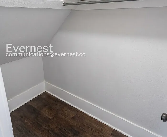 6401 Gertrude Ave — Photo 21