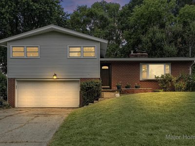 1435 Sweet St NE, Grand Rapids, MI, 49505