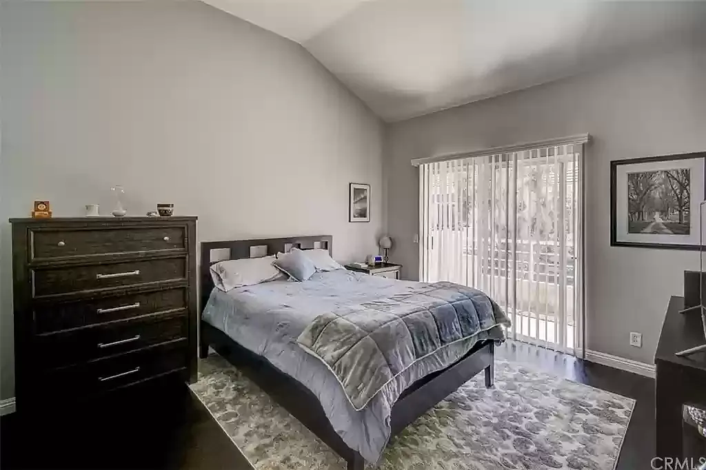 3 bed, 1702 sqft, $4,500 — Photo 4