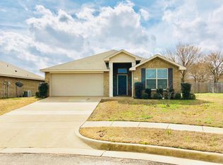 6986 Saga Dr, Flint, TX 75762