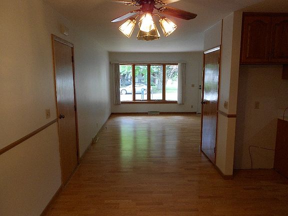 4th image of 3100 Canterbury Dr