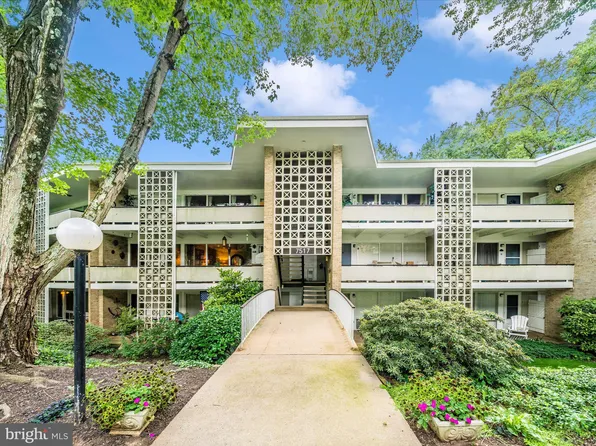 7517 Spring Lake Dr #1-C, Bethesda, MD 20817