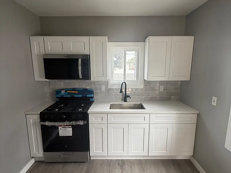408 Front St #2 — Photo 2