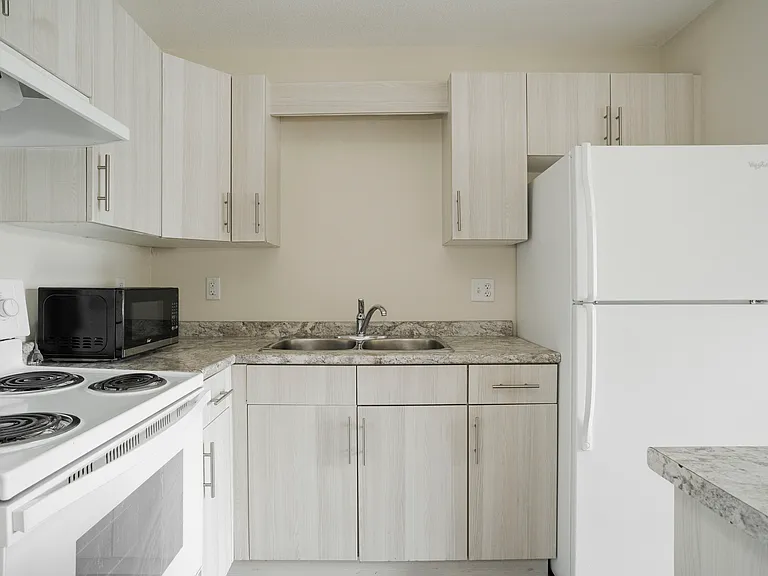 200 Signal Rd — Photo 34
