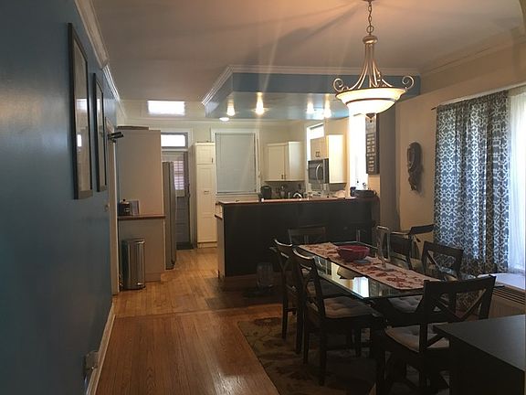 3rd image of 7530 S Blackstone Ave