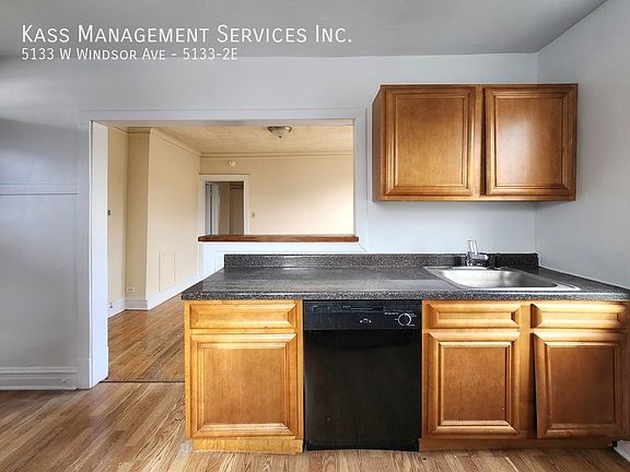4th image of 5133 W Windsor Ave APT 2E